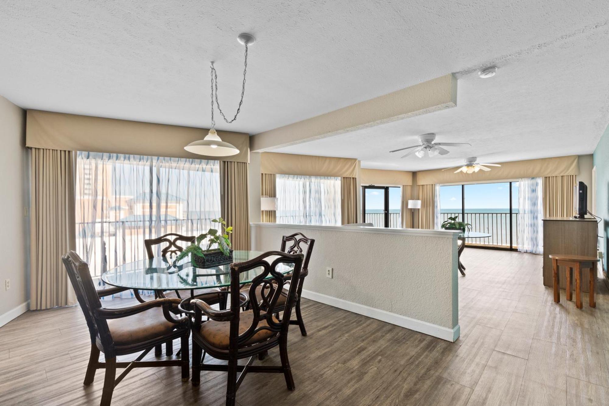 Ocean Crest Inn And Suites 默特尔比奇 外观 照片